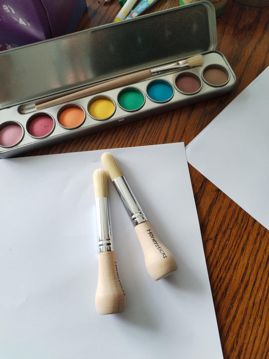 Honeysticks paints and brushes - an honest review - RainbowCloth